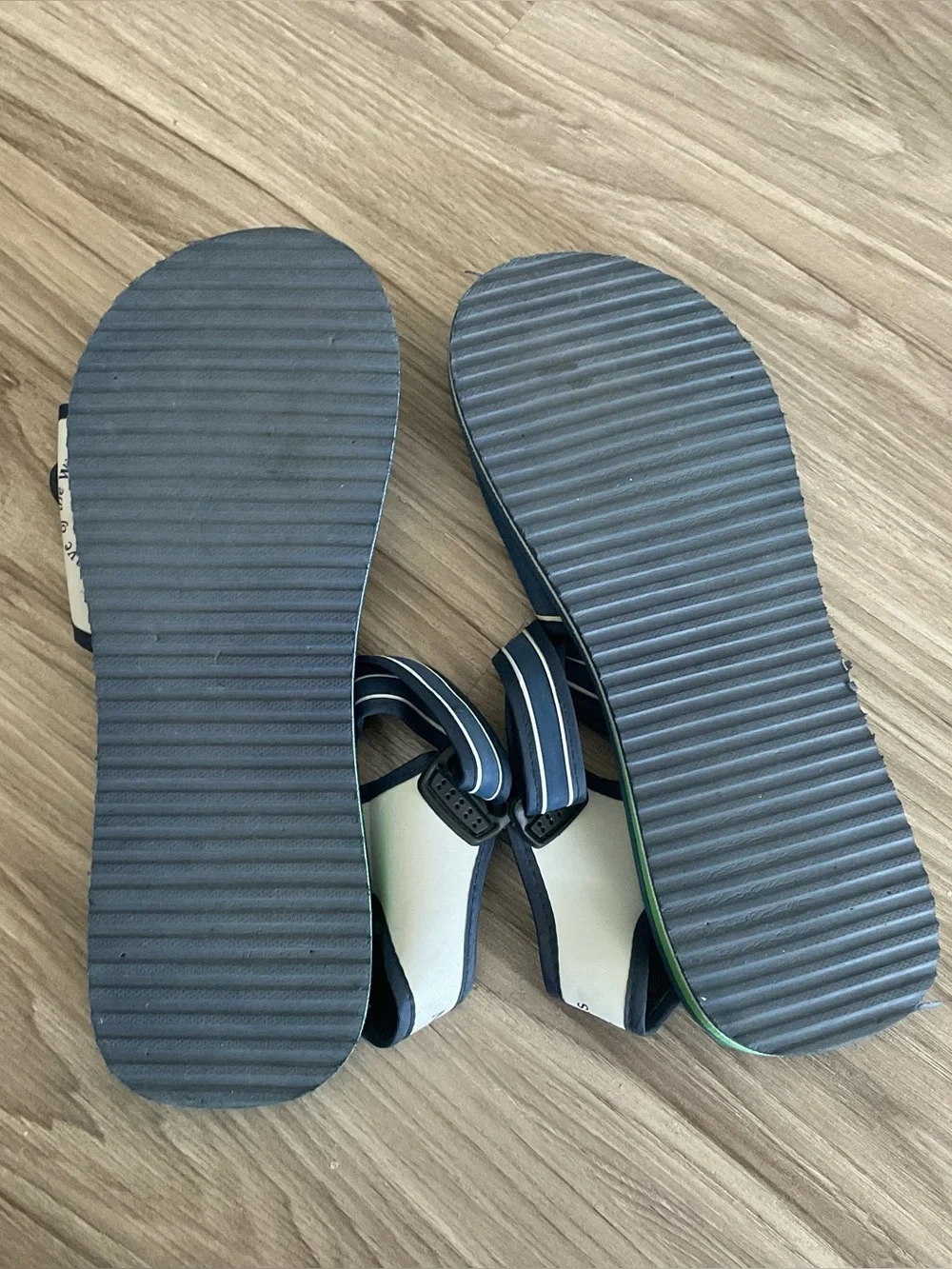 Niagara Falls State Park Blue, Grey Cave Of The Winds Sandals Size 13 Men's